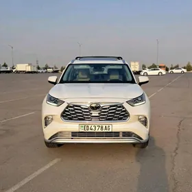 Toyota Highlander 2020