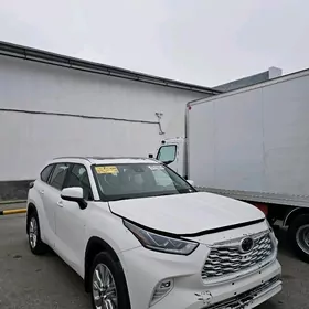 Toyota Highlander 2020