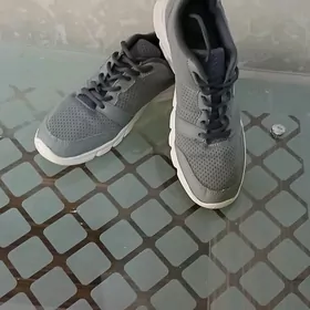 мужские кроссовки