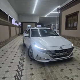 Hyundai Elantra 2023