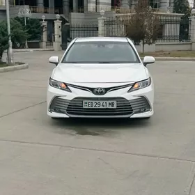 Toyota Camry 2022