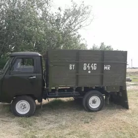 UAZ 452 1980