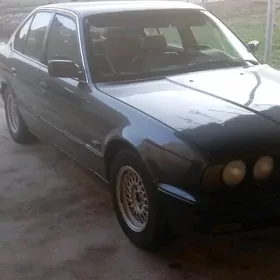 BMW 520 1990