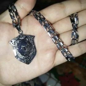 Цепочка с кулоном