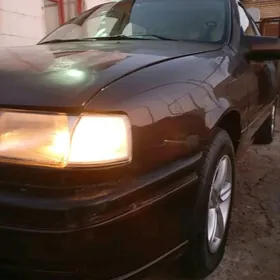 Opel Vectra 1992