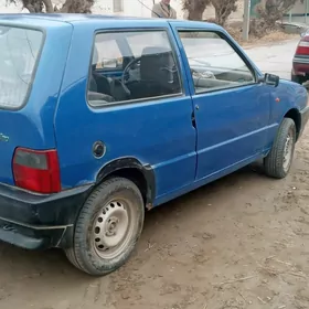 Fiat Uno 2000