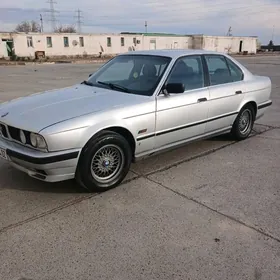 BMW 525 1990