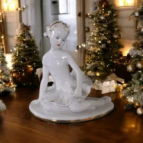 Фарфор статуэтка/suwenir