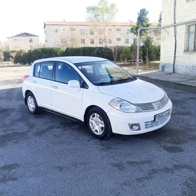 Nissan Versa 2010
