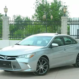 Toyota Camry 2015