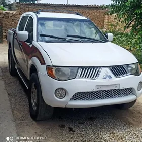 Mitsubishi L200 2008