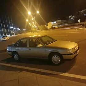 Opel Vectra 1990