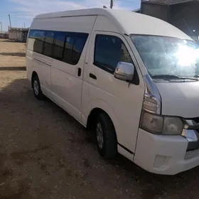 Toyota Hiace 2008