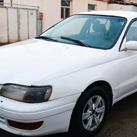Toyota Carina 1993