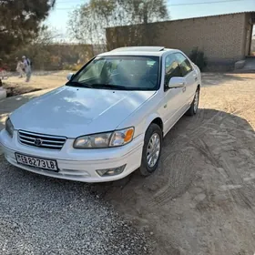 Toyota Camry 2000