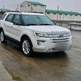 Ford Explorer 2018