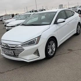 Hyundai Elantra 2020