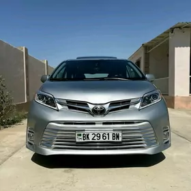 Toyota Sienna 2019