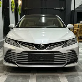 Toyota Camry 2022
