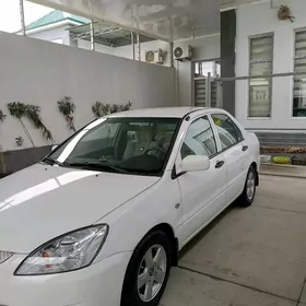 Mitsubishi Lancer 2005