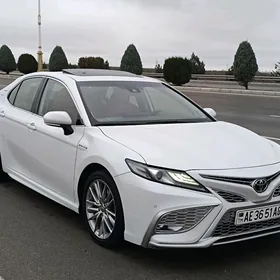 Toyota Camry 2022