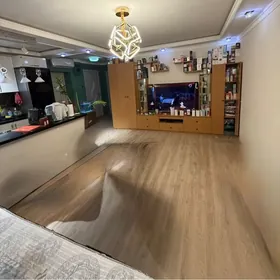 30 MKR 1ETAJ 3KOMNAT