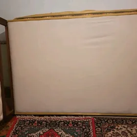 спальный кравать