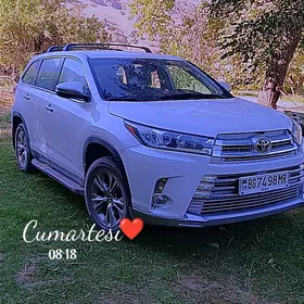 Toyota Highlander 2019