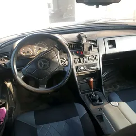 Mercedes-Benz W201 1993