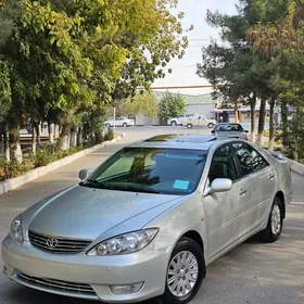 Toyota Camry 2004