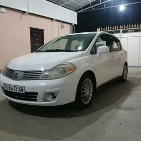 Nissan Versa 2010