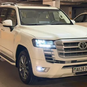 Toyota Land Cruiser 2023