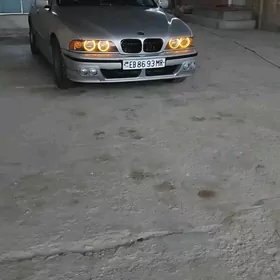BMW E39 1999