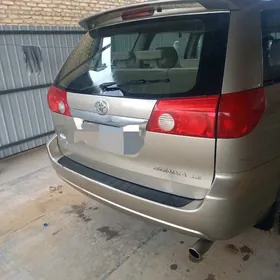 Toyota Sienna 2007