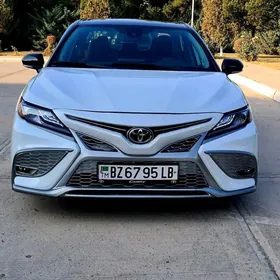 Toyota Camry 2023