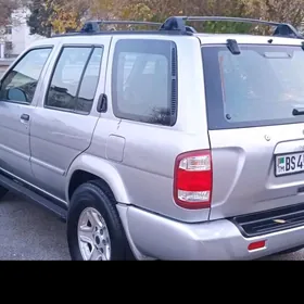 Nissan Pathfinder 2003