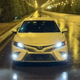 Toyota Camry 2020