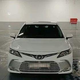 Toyota Camry 2022