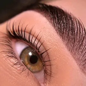 Ламинирование ресниц и бровей