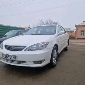 Toyota Camry 2003