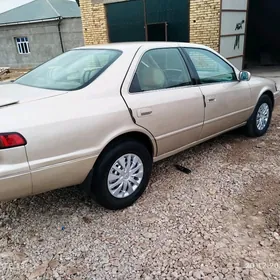 Toyota Camry 1999