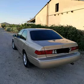 Toyota Camry 2000