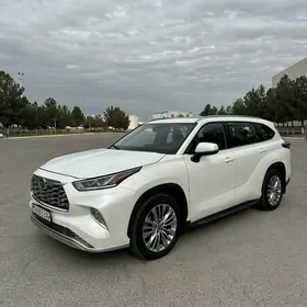 Toyota Highlander 2022