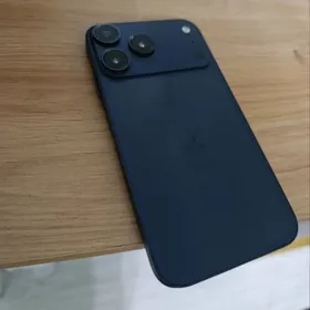 IPhone XR - 17 pro öwrülen