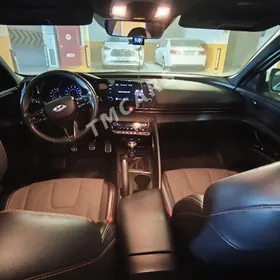 Hyundai Elantra 2022