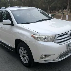 Toyota Highlander 2011