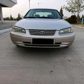 Toyota Camry 1998