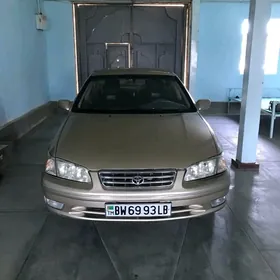 Toyota Camry 2000