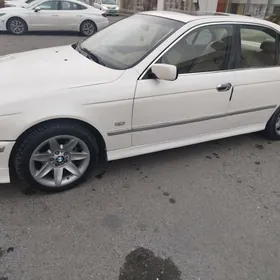 BMW E39 2002