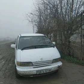 Toyota Previa 1993